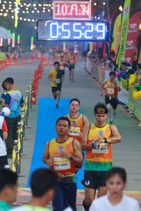 BIB: 104, 0529, 
                            <button type="button" onclick="openModal(7401231)" class="btn btn-primary btn-sm float-right btn-popup" data-toggle="modal" data-target=".modal-high-quality">
                        <i class="fas fa-shopping-cart"></i> Add to Cart
                    </button>
                                            <button type="button" onclick="isThisMe(7401231, true)" class="btn btn-success btn-sm float-right btn-popup btn-isme hidden" data-toggle="tooltip" data-placement="bottom" title="นี่คือรูปของคุณใช่ไหม คลิกที่นี่เพื่อเอาเข้าอัลบั้ม">
                        <i class="fas fa-plus"></i> Add to album
                    </button>
                    <button type="button" onclick="isThisMe(7401231, false)" class="btn btn-warning btn-sm float-right btn-popup btn-isnotme hidden">
                        <i class="fas fa-ban"></i> Remove from album
                    </button>