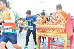 BIB: 41227, 41167
                            <button type="button" onclick="openModal(8796517)" class="btn btn-primary btn-sm float-right btn-popup" data-toggle="modal" data-target=".modal-high-quality">
                        <i class="fas fa-shopping-cart"></i> Add to Cart
                    </button>
                                            <button type="button" onclick="isThisMe(8796517, true)" class="btn btn-success btn-sm float-right btn-popup btn-isme hidden" data-toggle="tooltip" data-placement="bottom" title="นี่คือรูปของคุณใช่ไหม คลิกที่นี่เพื่อเอาเข้าอัลบั้ม">
                        <i class="fas fa-plus"></i> Add to album
                    </button>
                    <button type="button" onclick="isThisMe(8796517, false)" class="btn btn-warning btn-sm float-right btn-popup btn-isnotme hidden">
                        <i class="fas fa-ban"></i> Remove from album
                    </button>