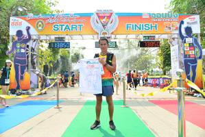 BIB: 42195, 1013, 883850, 058, 195
                            <button type="button" onclick="openModal(8822554)" class="btn btn-primary btn-sm float-right btn-popup" data-toggle="modal" data-target=".modal-high-quality">
                        <i class="fas fa-shopping-cart"></i> Add to Cart
                    </button>
                                            <button type="button" onclick="isThisMe(8822554, true)" class="btn btn-success btn-sm float-right btn-popup btn-isme hidden" data-toggle="tooltip" data-placement="bottom" title="นี่คือรูปของคุณใช่ไหม คลิกที่นี่เพื่อเอาเข้าอัลบั้ม">
                        <i class="fas fa-plus"></i> Add to album
                    </button>
                    <button type="button" onclick="isThisMe(8822554, false)" class="btn btn-warning btn-sm float-right btn-popup btn-isnotme hidden">
                        <i class="fas fa-ban"></i> Remove from album
                    </button>