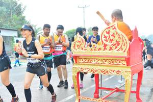 BIB: 4710, 40430
                            <button type="button" onclick="openModal(8795778)" class="btn btn-primary btn-sm float-right btn-popup" data-toggle="modal" data-target=".modal-high-quality">
                        <i class="fas fa-shopping-cart"></i> Add to Cart
                    </button>
                                            <button type="button" onclick="isThisMe(8795778, true)" class="btn btn-success btn-sm float-right btn-popup btn-isme hidden" data-toggle="tooltip" data-placement="bottom" title="นี่คือรูปของคุณใช่ไหม คลิกที่นี่เพื่อเอาเข้าอัลบั้ม">
                        <i class="fas fa-plus"></i> Add to album
                    </button>
                    <button type="button" onclick="isThisMe(8795778, false)" class="btn btn-warning btn-sm float-right btn-popup btn-isnotme hidden">
                        <i class="fas fa-ban"></i> Remove from album
                    </button>