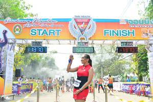 BIB: 160, 1003, 2103, 60701, 42195, 883000
                            <button type="button" onclick="openModal(10131606)" class="btn btn-primary btn-sm float-right btn-popup" data-toggle="modal" data-target=".modal-high-quality">
                        <i class="fas fa-shopping-cart"></i> Add to Cart
                    </button>
                                            <button type="button" onclick="isThisMe(10131606, true)" class="btn btn-success btn-sm float-right btn-popup btn-isme hidden" data-toggle="tooltip" data-placement="bottom" title="นี่คือรูปของคุณใช่ไหม คลิกที่นี่เพื่อเอาเข้าอัลบั้ม">
                        <i class="fas fa-plus"></i> Add to album
                    </button>
                    <button type="button" onclick="isThisMe(10131606, false)" class="btn btn-warning btn-sm float-right btn-popup btn-isnotme hidden">
                        <i class="fas fa-ban"></i> Remove from album
                    </button>