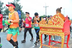 BIB: 430, 42118, 42004
                            <button type="button" onclick="openModal(8774935)" class="btn btn-primary btn-sm float-right btn-popup" data-toggle="modal" data-target=".modal-high-quality">
                        <i class="fas fa-shopping-cart"></i> Add to Cart
                    </button>
                                            <button type="button" onclick="isThisMe(8774935, true)" class="btn btn-success btn-sm float-right btn-popup btn-isme hidden" data-toggle="tooltip" data-placement="bottom" title="นี่คือรูปของคุณใช่ไหม คลิกที่นี่เพื่อเอาเข้าอัลบั้ม">
                        <i class="fas fa-plus"></i> Add to album
                    </button>
                    <button type="button" onclick="isThisMe(8774935, false)" class="btn btn-warning btn-sm float-right btn-popup btn-isnotme hidden">
                        <i class="fas fa-ban"></i> Remove from album
                    </button>