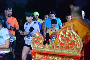 BIB: 410, 45546, 373
                            <button type="button" onclick="openModal(8748292)" class="btn btn-primary btn-sm float-right btn-popup" data-toggle="modal" data-target=".modal-high-quality">
                        <i class="fas fa-shopping-cart"></i> Add to Cart
                    </button>
                                            <button type="button" onclick="isThisMe(8748292, true)" class="btn btn-success btn-sm float-right btn-popup btn-isme hidden" data-toggle="tooltip" data-placement="bottom" title="นี่คือรูปของคุณใช่ไหม คลิกที่นี่เพื่อเอาเข้าอัลบั้ม">
                        <i class="fas fa-plus"></i> Add to album
                    </button>
                    <button type="button" onclick="isThisMe(8748292, false)" class="btn btn-warning btn-sm float-right btn-popup btn-isnotme hidden">
                        <i class="fas fa-ban"></i> Remove from album
                    </button>