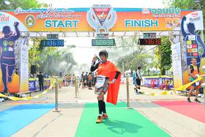 BIB: 213, 0598, 42195, 3638, 1003, 883638
                            <button type="button" onclick="openModal(8822428)" class="btn btn-primary btn-sm float-right btn-popup" data-toggle="modal" data-target=".modal-high-quality">
                        <i class="fas fa-shopping-cart"></i> Add to Cart
                    </button>
                                            <button type="button" onclick="isThisMe(8822428, true)" class="btn btn-success btn-sm float-right btn-popup btn-isme hidden" data-toggle="tooltip" data-placement="bottom" title="นี่คือรูปของคุณใช่ไหม คลิกที่นี่เพื่อเอาเข้าอัลบั้ม">
                        <i class="fas fa-plus"></i> Add to album
                    </button>
                    <button type="button" onclick="isThisMe(8822428, false)" class="btn btn-warning btn-sm float-right btn-popup btn-isnotme hidden">
                        <i class="fas fa-ban"></i> Remove from album
                    </button>