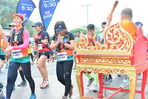BIB: 630, 40511, 45392
                            <button type="button" onclick="openModal(8796831)" class="btn btn-primary btn-sm float-right btn-popup" data-toggle="modal" data-target=".modal-high-quality">
                        <i class="fas fa-shopping-cart"></i> Add to Cart
                    </button>
                                            <button type="button" onclick="isThisMe(8796831, true)" class="btn btn-success btn-sm float-right btn-popup btn-isme hidden" data-toggle="tooltip" data-placement="bottom" title="นี่คือรูปของคุณใช่ไหม คลิกที่นี่เพื่อเอาเข้าอัลบั้ม">
                        <i class="fas fa-plus"></i> Add to album
                    </button>
                    <button type="button" onclick="isThisMe(8796831, false)" class="btn btn-warning btn-sm float-right btn-popup btn-isnotme hidden">
                        <i class="fas fa-ban"></i> Remove from album
                    </button>