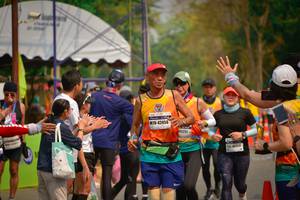 BIB: 42456, 45251
                            <button type="button" onclick="openModal(9845218)" class="btn btn-primary btn-sm float-right btn-popup" data-toggle="modal" data-target=".modal-high-quality">
                        <i class="fas fa-shopping-cart"></i> Add to Cart
                    </button>
                                            <button type="button" onclick="isThisMe(9845218, true)" class="btn btn-success btn-sm float-right btn-popup btn-isme hidden" data-toggle="tooltip" data-placement="bottom" title="นี่คือรูปของคุณใช่ไหม คลิกที่นี่เพื่อเอาเข้าอัลบั้ม">
                        <i class="fas fa-plus"></i> Add to album
                    </button>
                    <button type="button" onclick="isThisMe(9845218, false)" class="btn btn-warning btn-sm float-right btn-popup btn-isnotme hidden">
                        <i class="fas fa-ban"></i> Remove from album
                    </button>