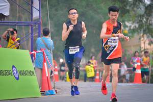 BIB: 45631, 424
                            <button type="button" onclick="openModal(9804057)" class="btn btn-primary btn-sm float-right btn-popup" data-toggle="modal" data-target=".modal-high-quality">
                        <i class="fas fa-shopping-cart"></i> Add to Cart
                    </button>
                                            <button type="button" onclick="isThisMe(9804057, true)" class="btn btn-success btn-sm float-right btn-popup btn-isme hidden" data-toggle="tooltip" data-placement="bottom" title="นี่คือรูปของคุณใช่ไหม คลิกที่นี่เพื่อเอาเข้าอัลบั้ม">
                        <i class="fas fa-plus"></i> Add to album
                    </button>
                    <button type="button" onclick="isThisMe(9804057, false)" class="btn btn-warning btn-sm float-right btn-popup btn-isnotme hidden">
                        <i class="fas fa-ban"></i> Remove from album
                    </button>