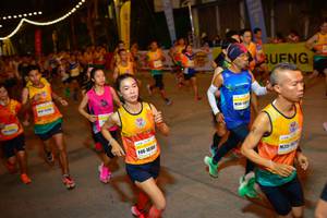 BIB: 10109
                            <button type="button" onclick="openModal(9799041)" class="btn btn-primary btn-sm float-right btn-popup" data-toggle="modal" data-target=".modal-high-quality">
                        <i class="fas fa-shopping-cart"></i> Add to Cart
                    </button>
                                            <button type="button" onclick="isThisMe(9799041, true)" class="btn btn-success btn-sm float-right btn-popup btn-isme hidden" data-toggle="tooltip" data-placement="bottom" title="นี่คือรูปของคุณใช่ไหม คลิกที่นี่เพื่อเอาเข้าอัลบั้ม">
                        <i class="fas fa-plus"></i> Add to album
                    </button>
                    <button type="button" onclick="isThisMe(9799041, false)" class="btn btn-warning btn-sm float-right btn-popup btn-isnotme hidden">
                        <i class="fas fa-ban"></i> Remove from album
                    </button>