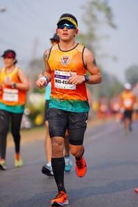 BIB: 4136
                            <button type="button" onclick="openModal(8909535)" class="btn btn-primary btn-sm float-right btn-popup" data-toggle="modal" data-target=".modal-high-quality">
                        <i class="fas fa-shopping-cart"></i> Add to Cart
                    </button>
                                            <button type="button" onclick="isThisMe(8909535, true)" class="btn btn-success btn-sm float-right btn-popup btn-isme hidden" data-toggle="tooltip" data-placement="bottom" title="นี่คือรูปของคุณใช่ไหม คลิกที่นี่เพื่อเอาเข้าอัลบั้ม">
                        <i class="fas fa-plus"></i> Add to album
                    </button>
                    <button type="button" onclick="isThisMe(8909535, false)" class="btn btn-warning btn-sm float-right btn-popup btn-isnotme hidden">
                        <i class="fas fa-ban"></i> Remove from album
                    </button>
