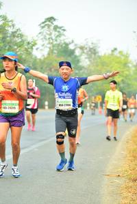 BIB: 27800, 20315
                            <button type="button" onclick="openModal(10253498)" class="btn btn-primary btn-sm float-right btn-popup" data-toggle="modal" data-target=".modal-high-quality">
                        <i class="fas fa-shopping-cart"></i> Add to Cart
                    </button>
                                            <button type="button" onclick="isThisMe(10253498, true)" class="btn btn-success btn-sm float-right btn-popup btn-isme hidden" data-toggle="tooltip" data-placement="bottom" title="นี่คือรูปของคุณใช่ไหม คลิกที่นี่เพื่อเอาเข้าอัลบั้ม">
                        <i class="fas fa-plus"></i> Add to album
                    </button>
                    <button type="button" onclick="isThisMe(10253498, false)" class="btn btn-warning btn-sm float-right btn-popup btn-isnotme hidden">
                        <i class="fas fa-ban"></i> Remove from album
                    </button>
