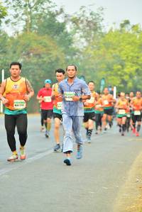 BIB: 2214, 271
                            <button type="button" onclick="openModal(10254659)" class="btn btn-primary btn-sm float-right btn-popup" data-toggle="modal" data-target=".modal-high-quality">
                        <i class="fas fa-shopping-cart"></i> Add to Cart
                    </button>
                                            <button type="button" onclick="isThisMe(10254659, true)" class="btn btn-success btn-sm float-right btn-popup btn-isme hidden" data-toggle="tooltip" data-placement="bottom" title="นี่คือรูปของคุณใช่ไหม คลิกที่นี่เพื่อเอาเข้าอัลบั้ม">
                        <i class="fas fa-plus"></i> Add to album
                    </button>
                    <button type="button" onclick="isThisMe(10254659, false)" class="btn btn-warning btn-sm float-right btn-popup btn-isnotme hidden">
                        <i class="fas fa-ban"></i> Remove from album
                    </button>