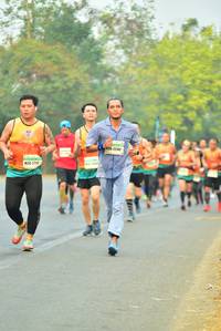 BIB: 052242
                            <button type="button" onclick="openModal(10254520)" class="btn btn-primary btn-sm float-right btn-popup" data-toggle="modal" data-target=".modal-high-quality">
                        <i class="fas fa-shopping-cart"></i> Add to Cart
                    </button>
                                            <button type="button" onclick="isThisMe(10254520, true)" class="btn btn-success btn-sm float-right btn-popup btn-isme hidden" data-toggle="tooltip" data-placement="bottom" title="นี่คือรูปของคุณใช่ไหม คลิกที่นี่เพื่อเอาเข้าอัลบั้ม">
                        <i class="fas fa-plus"></i> Add to album
                    </button>
                    <button type="button" onclick="isThisMe(10254520, false)" class="btn btn-warning btn-sm float-right btn-popup btn-isnotme hidden">
                        <i class="fas fa-ban"></i> Remove from album
                    </button>