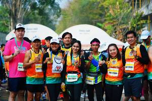 BIB: 0688, 17384, 27534, 463
                            <button type="button" onclick="openModal(7955356)" class="btn btn-primary btn-sm float-right btn-popup" data-toggle="modal" data-target=".modal-high-quality">
                        <i class="fas fa-shopping-cart"></i> Add to Cart
                    </button>
                                            <button type="button" onclick="isThisMe(7955356, true)" class="btn btn-success btn-sm float-right btn-popup btn-isme hidden" data-toggle="tooltip" data-placement="bottom" title="นี่คือรูปของคุณใช่ไหม คลิกที่นี่เพื่อเอาเข้าอัลบั้ม">
                        <i class="fas fa-plus"></i> Add to album
                    </button>
                    <button type="button" onclick="isThisMe(7955356, false)" class="btn btn-warning btn-sm float-right btn-popup btn-isnotme hidden">
                        <i class="fas fa-ban"></i> Remove from album
                    </button>