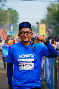 BIB: 421952, 42575
                            <button type="button" onclick="openModal(7958090)" class="btn btn-primary btn-sm float-right btn-popup" data-toggle="modal" data-target=".modal-high-quality">
                        <i class="fas fa-shopping-cart"></i> Add to Cart
                    </button>
                                            <button type="button" onclick="isThisMe(7958090, true)" class="btn btn-success btn-sm float-right btn-popup btn-isme hidden" data-toggle="tooltip" data-placement="bottom" title="นี่คือรูปของคุณใช่ไหม คลิกที่นี่เพื่อเอาเข้าอัลบั้ม">
                        <i class="fas fa-plus"></i> Add to album
                    </button>
                    <button type="button" onclick="isThisMe(7958090, false)" class="btn btn-warning btn-sm float-right btn-popup btn-isnotme hidden">
                        <i class="fas fa-ban"></i> Remove from album
                    </button>