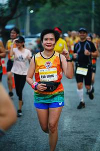BIB: 11016
                            <button type="button" onclick="openModal(7608976)" class="btn btn-primary btn-sm float-right btn-popup" data-toggle="modal" data-target=".modal-high-quality">
                        <i class="fas fa-shopping-cart"></i> Add to Cart
                    </button>
                                            <button type="button" onclick="isThisMe(7608976, true)" class="btn btn-success btn-sm float-right btn-popup btn-isme hidden" data-toggle="tooltip" data-placement="bottom" title="นี่คือรูปของคุณใช่ไหม คลิกที่นี่เพื่อเอาเข้าอัลบั้ม">
                        <i class="fas fa-plus"></i> Add to album
                    </button>
                    <button type="button" onclick="isThisMe(7608976, false)" class="btn btn-warning btn-sm float-right btn-popup btn-isnotme hidden">
                        <i class="fas fa-ban"></i> Remove from album
                    </button>