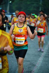 BIB: 102, 15271
                            <button type="button" onclick="openModal(7637840)" class="btn btn-primary btn-sm float-right btn-popup" data-toggle="modal" data-target=".modal-high-quality">
                        <i class="fas fa-shopping-cart"></i> Add to Cart
                    </button>
                                            <button type="button" onclick="isThisMe(7637840, true)" class="btn btn-success btn-sm float-right btn-popup btn-isme hidden" data-toggle="tooltip" data-placement="bottom" title="นี่คือรูปของคุณใช่ไหม คลิกที่นี่เพื่อเอาเข้าอัลบั้ม">
                        <i class="fas fa-plus"></i> Add to album
                    </button>
                    <button type="button" onclick="isThisMe(7637840, false)" class="btn btn-warning btn-sm float-right btn-popup btn-isnotme hidden">
                        <i class="fas fa-ban"></i> Remove from album
                    </button>