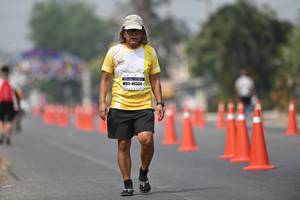 BIB: 46334
                            <button type="button" onclick="openModal(8527734)" class="btn btn-primary btn-sm float-right btn-popup" data-toggle="modal" data-target=".modal-high-quality">
                        <i class="fas fa-shopping-cart"></i> Add to Cart
                    </button>
                                            <button type="button" onclick="isThisMe(8527734, true)" class="btn btn-success btn-sm float-right btn-popup btn-isme hidden" data-toggle="tooltip" data-placement="bottom" title="นี่คือรูปของคุณใช่ไหม คลิกที่นี่เพื่อเอาเข้าอัลบั้ม">
                        <i class="fas fa-plus"></i> Add to album
                    </button>
                    <button type="button" onclick="isThisMe(8527734, false)" class="btn btn-warning btn-sm float-right btn-popup btn-isnotme hidden">
                        <i class="fas fa-ban"></i> Remove from album
                    </button>