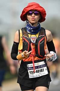 BIB: 1952, 40187
                            <button type="button" onclick="openModal(8502677)" class="btn btn-primary btn-sm float-right btn-popup" data-toggle="modal" data-target=".modal-high-quality">
                        <i class="fas fa-shopping-cart"></i> Add to Cart
                    </button>
                                            <button type="button" onclick="isThisMe(8502677, true)" class="btn btn-success btn-sm float-right btn-popup btn-isme hidden" data-toggle="tooltip" data-placement="bottom" title="นี่คือรูปของคุณใช่ไหม คลิกที่นี่เพื่อเอาเข้าอัลบั้ม">
                        <i class="fas fa-plus"></i> Add to album
                    </button>
                    <button type="button" onclick="isThisMe(8502677, false)" class="btn btn-warning btn-sm float-right btn-popup btn-isnotme hidden">
                        <i class="fas fa-ban"></i> Remove from album
                    </button>