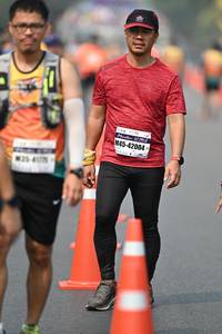 BIB: 42004
                            <button type="button" onclick="openModal(8501972)" class="btn btn-primary btn-sm float-right btn-popup" data-toggle="modal" data-target=".modal-high-quality">
                        <i class="fas fa-shopping-cart"></i> Add to Cart
                    </button>
                                            <button type="button" onclick="isThisMe(8501972, true)" class="btn btn-success btn-sm float-right btn-popup btn-isme hidden" data-toggle="tooltip" data-placement="bottom" title="นี่คือรูปของคุณใช่ไหม คลิกที่นี่เพื่อเอาเข้าอัลบั้ม">
                        <i class="fas fa-plus"></i> Add to album
                    </button>
                    <button type="button" onclick="isThisMe(8501972, false)" class="btn btn-warning btn-sm float-right btn-popup btn-isnotme hidden">
                        <i class="fas fa-ban"></i> Remove from album
                    </button>