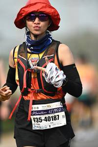 BIB: 42195, 40187
                            <button type="button" onclick="openModal(8502700)" class="btn btn-primary btn-sm float-right btn-popup" data-toggle="modal" data-target=".modal-high-quality">
                        <i class="fas fa-shopping-cart"></i> Add to Cart
                    </button>
                                            <button type="button" onclick="isThisMe(8502700, true)" class="btn btn-success btn-sm float-right btn-popup btn-isme hidden" data-toggle="tooltip" data-placement="bottom" title="นี่คือรูปของคุณใช่ไหม คลิกที่นี่เพื่อเอาเข้าอัลบั้ม">
                        <i class="fas fa-plus"></i> Add to album
                    </button>
                    <button type="button" onclick="isThisMe(8502700, false)" class="btn btn-warning btn-sm float-right btn-popup btn-isnotme hidden">
                        <i class="fas fa-ban"></i> Remove from album
                    </button>