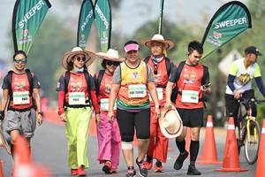 BIB: 26542, 
                            <button type="button" onclick="openModal(8485986)" class="btn btn-primary btn-sm float-right btn-popup" data-toggle="modal" data-target=".modal-high-quality">
                        <i class="fas fa-shopping-cart"></i> Add to Cart
                    </button>
                                            <button type="button" onclick="isThisMe(8485986, true)" class="btn btn-success btn-sm float-right btn-popup btn-isme hidden" data-toggle="tooltip" data-placement="bottom" title="นี่คือรูปของคุณใช่ไหม คลิกที่นี่เพื่อเอาเข้าอัลบั้ม">
                        <i class="fas fa-plus"></i> Add to album
                    </button>
                    <button type="button" onclick="isThisMe(8485986, false)" class="btn btn-warning btn-sm float-right btn-popup btn-isnotme hidden">
                        <i class="fas fa-ban"></i> Remove from album
                    </button>