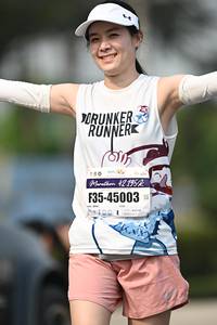 BIB: 42195, 45003
                            <button type="button" onclick="openModal(8481925)" class="btn btn-primary btn-sm float-right btn-popup" data-toggle="modal" data-target=".modal-high-quality">
                        <i class="fas fa-shopping-cart"></i> Add to Cart
                    </button>
                                            <button type="button" onclick="isThisMe(8481925, true)" class="btn btn-success btn-sm float-right btn-popup btn-isme hidden" data-toggle="tooltip" data-placement="bottom" title="นี่คือรูปของคุณใช่ไหม คลิกที่นี่เพื่อเอาเข้าอัลบั้ม">
                        <i class="fas fa-plus"></i> Add to album
                    </button>
                    <button type="button" onclick="isThisMe(8481925, false)" class="btn btn-warning btn-sm float-right btn-popup btn-isnotme hidden">
                        <i class="fas fa-ban"></i> Remove from album
                    </button>