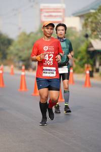 BIB: 195, 42195
                            <button type="button" onclick="openModal(7627368)" class="btn btn-primary btn-sm float-right btn-popup" data-toggle="modal" data-target=".modal-high-quality">
                        <i class="fas fa-shopping-cart"></i> Add to Cart
                    </button>
                                            <button type="button" onclick="isThisMe(7627368, true)" class="btn btn-success btn-sm float-right btn-popup btn-isme hidden" data-toggle="tooltip" data-placement="bottom" title="นี่คือรูปของคุณใช่ไหม คลิกที่นี่เพื่อเอาเข้าอัลบั้ม">
                        <i class="fas fa-plus"></i> Add to album
                    </button>
                    <button type="button" onclick="isThisMe(7627368, false)" class="btn btn-warning btn-sm float-right btn-popup btn-isnotme hidden">
                        <i class="fas fa-ban"></i> Remove from album
                    </button>