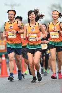 BIB: 11811, 10253, 150
                            <button type="button" onclick="openModal(8067920)" class="btn btn-primary btn-sm float-right btn-popup" data-toggle="modal" data-target=".modal-high-quality">
                        <i class="fas fa-shopping-cart"></i> Add to Cart
                    </button>
                                            <button type="button" onclick="isThisMe(8067920, true)" class="btn btn-success btn-sm float-right btn-popup btn-isme hidden" data-toggle="tooltip" data-placement="bottom" title="นี่คือรูปของคุณใช่ไหม คลิกที่นี่เพื่อเอาเข้าอัลบั้ม">
                        <i class="fas fa-plus"></i> Add to album
                    </button>
                    <button type="button" onclick="isThisMe(8067920, false)" class="btn btn-warning btn-sm float-right btn-popup btn-isnotme hidden">
                        <i class="fas fa-ban"></i> Remove from album
                    </button>