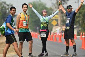 BIB: 045059
                            <button type="button" onclick="openModal(8528471)" class="btn btn-primary btn-sm float-right btn-popup" data-toggle="modal" data-target=".modal-high-quality">
                        <i class="fas fa-shopping-cart"></i> Add to Cart
                    </button>
                                            <button type="button" onclick="isThisMe(8528471, true)" class="btn btn-success btn-sm float-right btn-popup btn-isme hidden" data-toggle="tooltip" data-placement="bottom" title="นี่คือรูปของคุณใช่ไหม คลิกที่นี่เพื่อเอาเข้าอัลบั้ม">
                        <i class="fas fa-plus"></i> Add to album
                    </button>
                    <button type="button" onclick="isThisMe(8528471, false)" class="btn btn-warning btn-sm float-right btn-popup btn-isnotme hidden">
                        <i class="fas fa-ban"></i> Remove from album
                    </button>