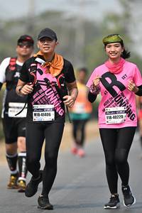 BIB: 41406, 40220
                            <button type="button" onclick="openModal(8515209)" class="btn btn-primary btn-sm float-right btn-popup" data-toggle="modal" data-target=".modal-high-quality">
                        <i class="fas fa-shopping-cart"></i> Add to Cart
                    </button>
                                            <button type="button" onclick="isThisMe(8515209, true)" class="btn btn-success btn-sm float-right btn-popup btn-isme hidden" data-toggle="tooltip" data-placement="bottom" title="นี่คือรูปของคุณใช่ไหม คลิกที่นี่เพื่อเอาเข้าอัลบั้ม">
                        <i class="fas fa-plus"></i> Add to album
                    </button>
                    <button type="button" onclick="isThisMe(8515209, false)" class="btn btn-warning btn-sm float-right btn-popup btn-isnotme hidden">
                        <i class="fas fa-ban"></i> Remove from album
                    </button>