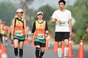 BIB: 27201, 26846, 27005
                            <button type="button" onclick="openModal(8376395)" class="btn btn-primary btn-sm float-right btn-popup" data-toggle="modal" data-target=".modal-high-quality">
                        <i class="fas fa-shopping-cart"></i> Add to Cart
                    </button>
                                            <button type="button" onclick="isThisMe(8376395, true)" class="btn btn-success btn-sm float-right btn-popup btn-isme hidden" data-toggle="tooltip" data-placement="bottom" title="นี่คือรูปของคุณใช่ไหม คลิกที่นี่เพื่อเอาเข้าอัลบั้ม">
                        <i class="fas fa-plus"></i> Add to album
                    </button>
                    <button type="button" onclick="isThisMe(8376395, false)" class="btn btn-warning btn-sm float-right btn-popup btn-isnotme hidden">
                        <i class="fas fa-ban"></i> Remove from album
                    </button>