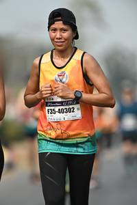 BIB: 42195, 40302
                            <button type="button" onclick="openModal(8504980)" class="btn btn-primary btn-sm float-right btn-popup" data-toggle="modal" data-target=".modal-high-quality">
                        <i class="fas fa-shopping-cart"></i> Add to Cart
                    </button>
                                            <button type="button" onclick="isThisMe(8504980, true)" class="btn btn-success btn-sm float-right btn-popup btn-isme hidden" data-toggle="tooltip" data-placement="bottom" title="นี่คือรูปของคุณใช่ไหม คลิกที่นี่เพื่อเอาเข้าอัลบั้ม">
                        <i class="fas fa-plus"></i> Add to album
                    </button>
                    <button type="button" onclick="isThisMe(8504980, false)" class="btn btn-warning btn-sm float-right btn-popup btn-isnotme hidden">
                        <i class="fas fa-ban"></i> Remove from album
                    </button>