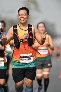 BIB: 42195, 42865
                            <button type="button" onclick="openModal(8459606)" class="btn btn-primary btn-sm float-right btn-popup" data-toggle="modal" data-target=".modal-high-quality">
                        <i class="fas fa-shopping-cart"></i> Add to Cart
                    </button>
                                            <button type="button" onclick="isThisMe(8459606, true)" class="btn btn-success btn-sm float-right btn-popup btn-isme hidden" data-toggle="tooltip" data-placement="bottom" title="นี่คือรูปของคุณใช่ไหม คลิกที่นี่เพื่อเอาเข้าอัลบั้ม">
                        <i class="fas fa-plus"></i> Add to album
                    </button>
                    <button type="button" onclick="isThisMe(8459606, false)" class="btn btn-warning btn-sm float-right btn-popup btn-isnotme hidden">
                        <i class="fas fa-ban"></i> Remove from album
                    </button>