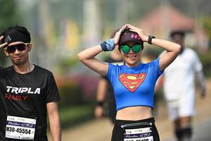 BIB: 121952, 45554, 12195
                            <button type="button" onclick="openModal(8500727)" class="btn btn-primary btn-sm float-right btn-popup" data-toggle="modal" data-target=".modal-high-quality">
                        <i class="fas fa-shopping-cart"></i> Add to Cart
                    </button>
                                            <button type="button" onclick="isThisMe(8500727, true)" class="btn btn-success btn-sm float-right btn-popup btn-isme hidden" data-toggle="tooltip" data-placement="bottom" title="นี่คือรูปของคุณใช่ไหม คลิกที่นี่เพื่อเอาเข้าอัลบั้ม">
                        <i class="fas fa-plus"></i> Add to album
                    </button>
                    <button type="button" onclick="isThisMe(8500727, false)" class="btn btn-warning btn-sm float-right btn-popup btn-isnotme hidden">
                        <i class="fas fa-ban"></i> Remove from album
                    </button>