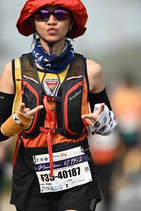 BIB: 421952, 40187
                            <button type="button" onclick="openModal(8502825)" class="btn btn-primary btn-sm float-right btn-popup" data-toggle="modal" data-target=".modal-high-quality">
                        <i class="fas fa-shopping-cart"></i> Add to Cart
                    </button>
                                            <button type="button" onclick="isThisMe(8502825, true)" class="btn btn-success btn-sm float-right btn-popup btn-isme hidden" data-toggle="tooltip" data-placement="bottom" title="นี่คือรูปของคุณใช่ไหม คลิกที่นี่เพื่อเอาเข้าอัลบั้ม">
                        <i class="fas fa-plus"></i> Add to album
                    </button>
                    <button type="button" onclick="isThisMe(8502825, false)" class="btn btn-warning btn-sm float-right btn-popup btn-isnotme hidden">
                        <i class="fas fa-ban"></i> Remove from album
                    </button>