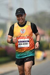 BIB: 42195, 42261
                            <button type="button" onclick="openModal(8513413)" class="btn btn-primary btn-sm float-right btn-popup" data-toggle="modal" data-target=".modal-high-quality">
                        <i class="fas fa-shopping-cart"></i> Add to Cart
                    </button>
                                            <button type="button" onclick="isThisMe(8513413, true)" class="btn btn-success btn-sm float-right btn-popup btn-isme hidden" data-toggle="tooltip" data-placement="bottom" title="นี่คือรูปของคุณใช่ไหม คลิกที่นี่เพื่อเอาเข้าอัลบั้ม">
                        <i class="fas fa-plus"></i> Add to album
                    </button>
                    <button type="button" onclick="isThisMe(8513413, false)" class="btn btn-warning btn-sm float-right btn-popup btn-isnotme hidden">
                        <i class="fas fa-ban"></i> Remove from album
                    </button>