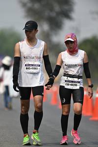 BIB: 41061, 40205
                            <button type="button" onclick="openModal(8528022)" class="btn btn-primary btn-sm float-right btn-popup" data-toggle="modal" data-target=".modal-high-quality">
                        <i class="fas fa-shopping-cart"></i> Add to Cart
                    </button>
                                            <button type="button" onclick="isThisMe(8528022, true)" class="btn btn-success btn-sm float-right btn-popup btn-isme hidden" data-toggle="tooltip" data-placement="bottom" title="นี่คือรูปของคุณใช่ไหม คลิกที่นี่เพื่อเอาเข้าอัลบั้ม">
                        <i class="fas fa-plus"></i> Add to album
                    </button>
                    <button type="button" onclick="isThisMe(8528022, false)" class="btn btn-warning btn-sm float-right btn-popup btn-isnotme hidden">
                        <i class="fas fa-ban"></i> Remove from album
                    </button>