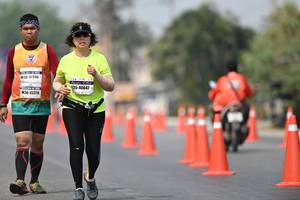 BIB: 41390, 40047, 43378
                            <button type="button" onclick="openModal(8528166)" class="btn btn-primary btn-sm float-right btn-popup" data-toggle="modal" data-target=".modal-high-quality">
                        <i class="fas fa-shopping-cart"></i> Add to Cart
                    </button>
                                            <button type="button" onclick="isThisMe(8528166, true)" class="btn btn-success btn-sm float-right btn-popup btn-isme hidden" data-toggle="tooltip" data-placement="bottom" title="นี่คือรูปของคุณใช่ไหม คลิกที่นี่เพื่อเอาเข้าอัลบั้ม">
                        <i class="fas fa-plus"></i> Add to album
                    </button>
                    <button type="button" onclick="isThisMe(8528166, false)" class="btn btn-warning btn-sm float-right btn-popup btn-isnotme hidden">
                        <i class="fas fa-ban"></i> Remove from album
                    </button>