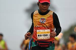 BIB: 102, 11581
                            <button type="button" onclick="openModal(8087553)" class="btn btn-primary btn-sm float-right btn-popup" data-toggle="modal" data-target=".modal-high-quality">
                        <i class="fas fa-shopping-cart"></i> Add to Cart
                    </button>
                                            <button type="button" onclick="isThisMe(8087553, true)" class="btn btn-success btn-sm float-right btn-popup btn-isme hidden" data-toggle="tooltip" data-placement="bottom" title="นี่คือรูปของคุณใช่ไหม คลิกที่นี่เพื่อเอาเข้าอัลบั้ม">
                        <i class="fas fa-plus"></i> Add to album
                    </button>
                    <button type="button" onclick="isThisMe(8087553, false)" class="btn btn-warning btn-sm float-right btn-popup btn-isnotme hidden">
                        <i class="fas fa-ban"></i> Remove from album
                    </button>