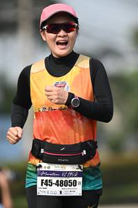 BIB: 42195, 48050
                            <button type="button" onclick="openModal(8482996)" class="btn btn-primary btn-sm float-right btn-popup" data-toggle="modal" data-target=".modal-high-quality">
                        <i class="fas fa-shopping-cart"></i> Add to Cart
                    </button>
                                            <button type="button" onclick="isThisMe(8482996, true)" class="btn btn-success btn-sm float-right btn-popup btn-isme hidden" data-toggle="tooltip" data-placement="bottom" title="นี่คือรูปของคุณใช่ไหม คลิกที่นี่เพื่อเอาเข้าอัลบั้ม">
                        <i class="fas fa-plus"></i> Add to album
                    </button>
                    <button type="button" onclick="isThisMe(8482996, false)" class="btn btn-warning btn-sm float-right btn-popup btn-isnotme hidden">
                        <i class="fas fa-ban"></i> Remove from album
                    </button>