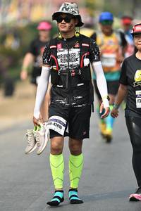 BIB: 47810
                            <button type="button" onclick="openModal(8525619)" class="btn btn-primary btn-sm float-right btn-popup" data-toggle="modal" data-target=".modal-high-quality">
                        <i class="fas fa-shopping-cart"></i> Add to Cart
                    </button>
                                            <button type="button" onclick="isThisMe(8525619, true)" class="btn btn-success btn-sm float-right btn-popup btn-isme hidden" data-toggle="tooltip" data-placement="bottom" title="นี่คือรูปของคุณใช่ไหม คลิกที่นี่เพื่อเอาเข้าอัลบั้ม">
                        <i class="fas fa-plus"></i> Add to album
                    </button>
                    <button type="button" onclick="isThisMe(8525619, false)" class="btn btn-warning btn-sm float-right btn-popup btn-isnotme hidden">
                        <i class="fas fa-ban"></i> Remove from album
                    </button>