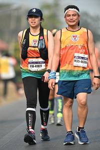 BIB: 42192, 41927
                            <button type="button" onclick="openModal(8367192)" class="btn btn-primary btn-sm float-right btn-popup" data-toggle="modal" data-target=".modal-high-quality">
                        <i class="fas fa-shopping-cart"></i> Add to Cart
                    </button>
                                            <button type="button" onclick="isThisMe(8367192, true)" class="btn btn-success btn-sm float-right btn-popup btn-isme hidden" data-toggle="tooltip" data-placement="bottom" title="นี่คือรูปของคุณใช่ไหม คลิกที่นี่เพื่อเอาเข้าอัลบั้ม">
                        <i class="fas fa-plus"></i> Add to album
                    </button>
                    <button type="button" onclick="isThisMe(8367192, false)" class="btn btn-warning btn-sm float-right btn-popup btn-isnotme hidden">
                        <i class="fas fa-ban"></i> Remove from album
                    </button>