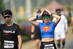 BIB: 42195, 45554, 12195, 0045129
                            <button type="button" onclick="openModal(8500723)" class="btn btn-primary btn-sm float-right btn-popup" data-toggle="modal" data-target=".modal-high-quality">
                        <i class="fas fa-shopping-cart"></i> Add to Cart
                    </button>
                                            <button type="button" onclick="isThisMe(8500723, true)" class="btn btn-success btn-sm float-right btn-popup btn-isme hidden" data-toggle="tooltip" data-placement="bottom" title="นี่คือรูปของคุณใช่ไหม คลิกที่นี่เพื่อเอาเข้าอัลบั้ม">
                        <i class="fas fa-plus"></i> Add to album
                    </button>
                    <button type="button" onclick="isThisMe(8500723, false)" class="btn btn-warning btn-sm float-right btn-popup btn-isnotme hidden">
                        <i class="fas fa-ban"></i> Remove from album
                    </button>