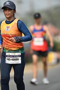 BIB: 1952, 40009
                            <button type="button" onclick="openModal(8484244)" class="btn btn-primary btn-sm float-right btn-popup" data-toggle="modal" data-target=".modal-high-quality">
                        <i class="fas fa-shopping-cart"></i> Add to Cart
                    </button>
                                            <button type="button" onclick="isThisMe(8484244, true)" class="btn btn-success btn-sm float-right btn-popup btn-isme hidden" data-toggle="tooltip" data-placement="bottom" title="นี่คือรูปของคุณใช่ไหม คลิกที่นี่เพื่อเอาเข้าอัลบั้ม">
                        <i class="fas fa-plus"></i> Add to album
                    </button>
                    <button type="button" onclick="isThisMe(8484244, false)" class="btn btn-warning btn-sm float-right btn-popup btn-isnotme hidden">
                        <i class="fas fa-ban"></i> Remove from album
                    </button>