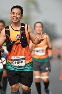 BIB: 421952, 42865
                            <button type="button" onclick="openModal(8460339)" class="btn btn-primary btn-sm float-right btn-popup" data-toggle="modal" data-target=".modal-high-quality">
                        <i class="fas fa-shopping-cart"></i> Add to Cart
                    </button>
                                            <button type="button" onclick="isThisMe(8460339, true)" class="btn btn-success btn-sm float-right btn-popup btn-isme hidden" data-toggle="tooltip" data-placement="bottom" title="นี่คือรูปของคุณใช่ไหม คลิกที่นี่เพื่อเอาเข้าอัลบั้ม">
                        <i class="fas fa-plus"></i> Add to album
                    </button>
                    <button type="button" onclick="isThisMe(8460339, false)" class="btn btn-warning btn-sm float-right btn-popup btn-isnotme hidden">
                        <i class="fas fa-ban"></i> Remove from album
                    </button>