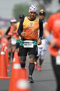 BIB: 47211
                            <button type="button" onclick="openModal(8517581)" class="btn btn-primary btn-sm float-right btn-popup" data-toggle="modal" data-target=".modal-high-quality">
                        <i class="fas fa-shopping-cart"></i> Add to Cart
                    </button>
                                            <button type="button" onclick="isThisMe(8517581, true)" class="btn btn-success btn-sm float-right btn-popup btn-isme hidden" data-toggle="tooltip" data-placement="bottom" title="นี่คือรูปของคุณใช่ไหม คลิกที่นี่เพื่อเอาเข้าอัลบั้ม">
                        <i class="fas fa-plus"></i> Add to album
                    </button>
                    <button type="button" onclick="isThisMe(8517581, false)" class="btn btn-warning btn-sm float-right btn-popup btn-isnotme hidden">
                        <i class="fas fa-ban"></i> Remove from album
                    </button>