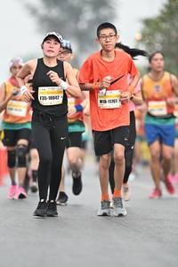 BIB: 10042, 11761
                            <button type="button" onclick="openModal(8159136)" class="btn btn-primary btn-sm float-right btn-popup" data-toggle="modal" data-target=".modal-high-quality">
                        <i class="fas fa-shopping-cart"></i> Add to Cart
                    </button>
                                            <button type="button" onclick="isThisMe(8159136, true)" class="btn btn-success btn-sm float-right btn-popup btn-isme hidden" data-toggle="tooltip" data-placement="bottom" title="นี่คือรูปของคุณใช่ไหม คลิกที่นี่เพื่อเอาเข้าอัลบั้ม">
                        <i class="fas fa-plus"></i> Add to album
                    </button>
                    <button type="button" onclick="isThisMe(8159136, false)" class="btn btn-warning btn-sm float-right btn-popup btn-isnotme hidden">
                        <i class="fas fa-ban"></i> Remove from album
                    </button>