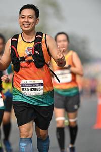 BIB: 4219, 42865
                            <button type="button" onclick="openModal(8461290)" class="btn btn-primary btn-sm float-right btn-popup" data-toggle="modal" data-target=".modal-high-quality">
                        <i class="fas fa-shopping-cart"></i> Add to Cart
                    </button>
                                            <button type="button" onclick="isThisMe(8461290, true)" class="btn btn-success btn-sm float-right btn-popup btn-isme hidden" data-toggle="tooltip" data-placement="bottom" title="นี่คือรูปของคุณใช่ไหม คลิกที่นี่เพื่อเอาเข้าอัลบั้ม">
                        <i class="fas fa-plus"></i> Add to album
                    </button>
                    <button type="button" onclick="isThisMe(8461290, false)" class="btn btn-warning btn-sm float-right btn-popup btn-isnotme hidden">
                        <i class="fas fa-ban"></i> Remove from album
                    </button>