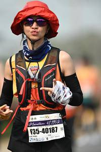 BIB: 42195, 40187
                            <button type="button" onclick="openModal(8502815)" class="btn btn-primary btn-sm float-right btn-popup" data-toggle="modal" data-target=".modal-high-quality">
                        <i class="fas fa-shopping-cart"></i> Add to Cart
                    </button>
                                            <button type="button" onclick="isThisMe(8502815, true)" class="btn btn-success btn-sm float-right btn-popup btn-isme hidden" data-toggle="tooltip" data-placement="bottom" title="นี่คือรูปของคุณใช่ไหม คลิกที่นี่เพื่อเอาเข้าอัลบั้ม">
                        <i class="fas fa-plus"></i> Add to album
                    </button>
                    <button type="button" onclick="isThisMe(8502815, false)" class="btn btn-warning btn-sm float-right btn-popup btn-isnotme hidden">
                        <i class="fas fa-ban"></i> Remove from album
                    </button>