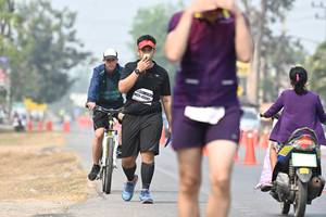 BIB: 402
                            <button type="button" onclick="openModal(8528989)" class="btn btn-primary btn-sm float-right btn-popup" data-toggle="modal" data-target=".modal-high-quality">
                        <i class="fas fa-shopping-cart"></i> Add to Cart
                    </button>
                                            <button type="button" onclick="isThisMe(8528989, true)" class="btn btn-success btn-sm float-right btn-popup btn-isme hidden" data-toggle="tooltip" data-placement="bottom" title="นี่คือรูปของคุณใช่ไหม คลิกที่นี่เพื่อเอาเข้าอัลบั้ม">
                        <i class="fas fa-plus"></i> Add to album
                    </button>
                    <button type="button" onclick="isThisMe(8528989, false)" class="btn btn-warning btn-sm float-right btn-popup btn-isnotme hidden">
                        <i class="fas fa-ban"></i> Remove from album
                    </button>